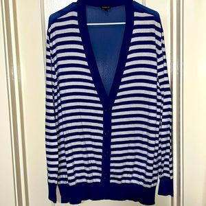 Torrid blue and white button up sweater size 3